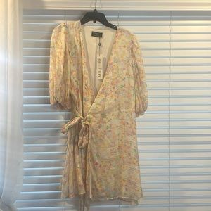 NWT minkpink dress beautiful floral color!